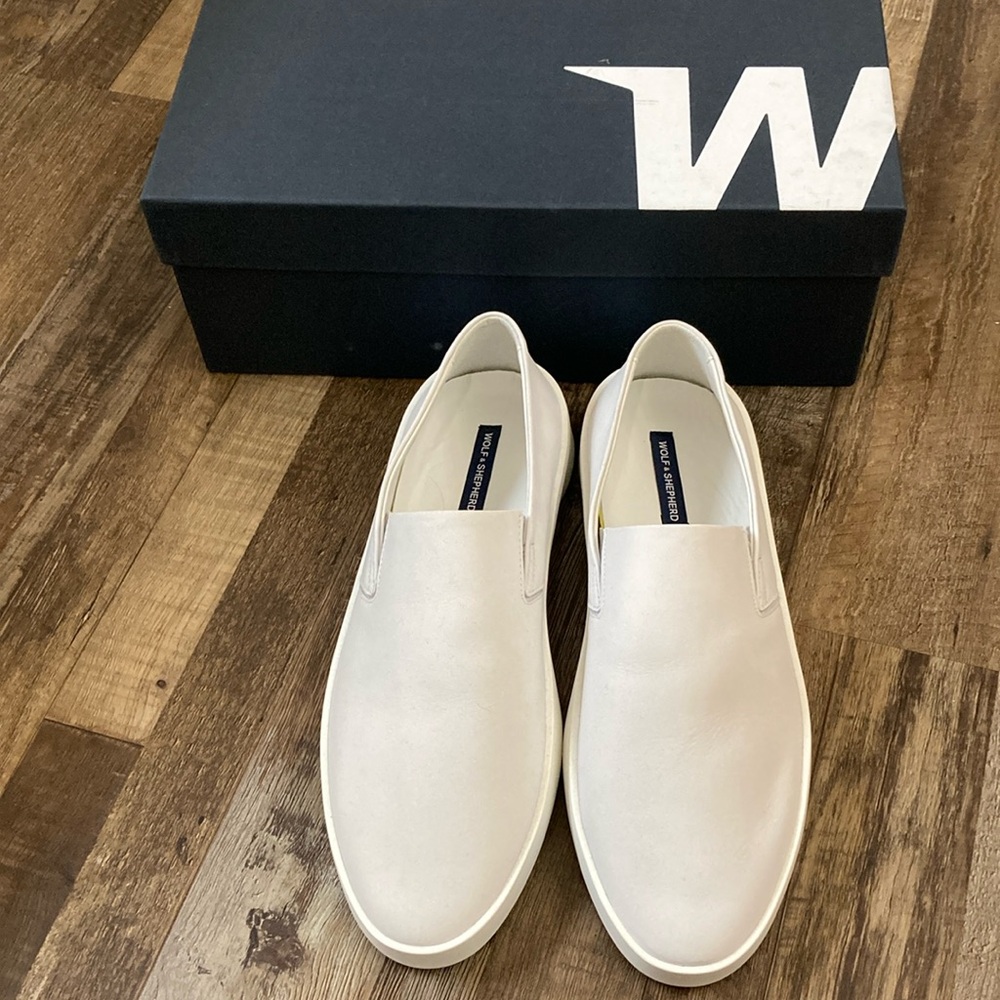 Wolf and shepherd  New  White  Steal